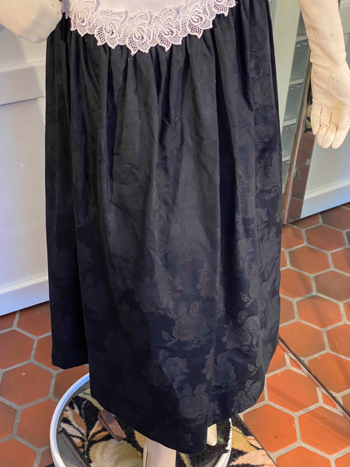 Cachet Bari Protas Prom Formal Gown Multi Black Size 8 Princess Lace Romantic