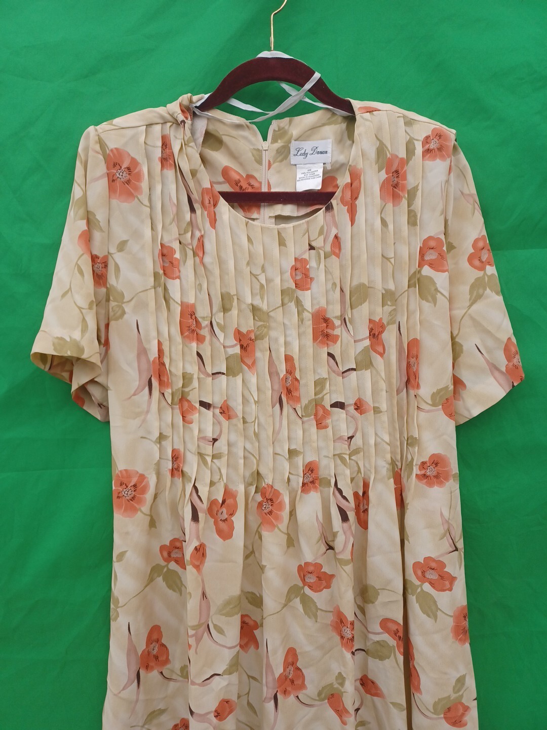 Vintage Lady Darian Dress 18W Cream Red Floral Tie Waist Tea Dress Shoulder Pads