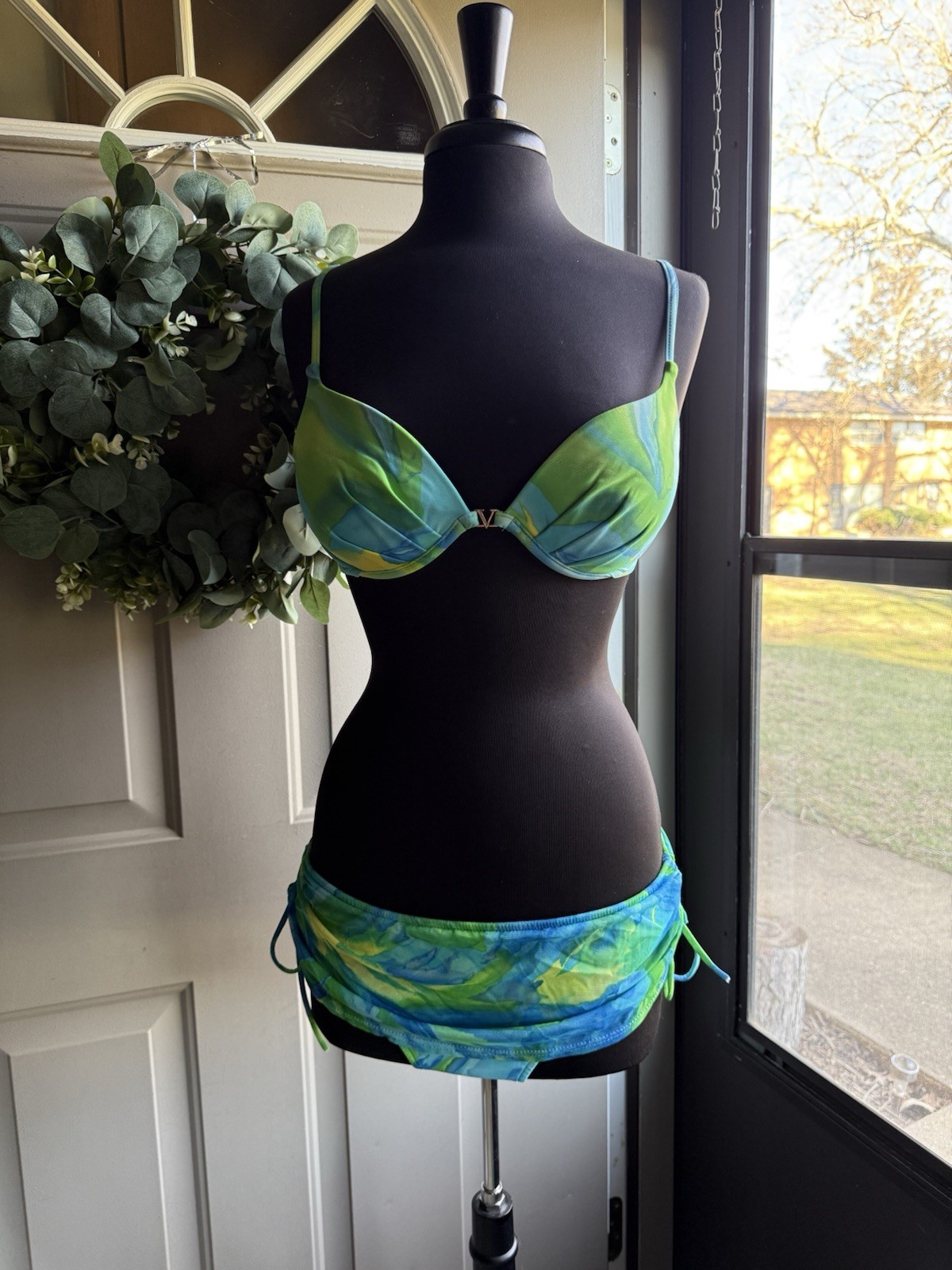 Vintage 80/90s Venus lagoon padded underwire mesh skirted bikini, size 12 C