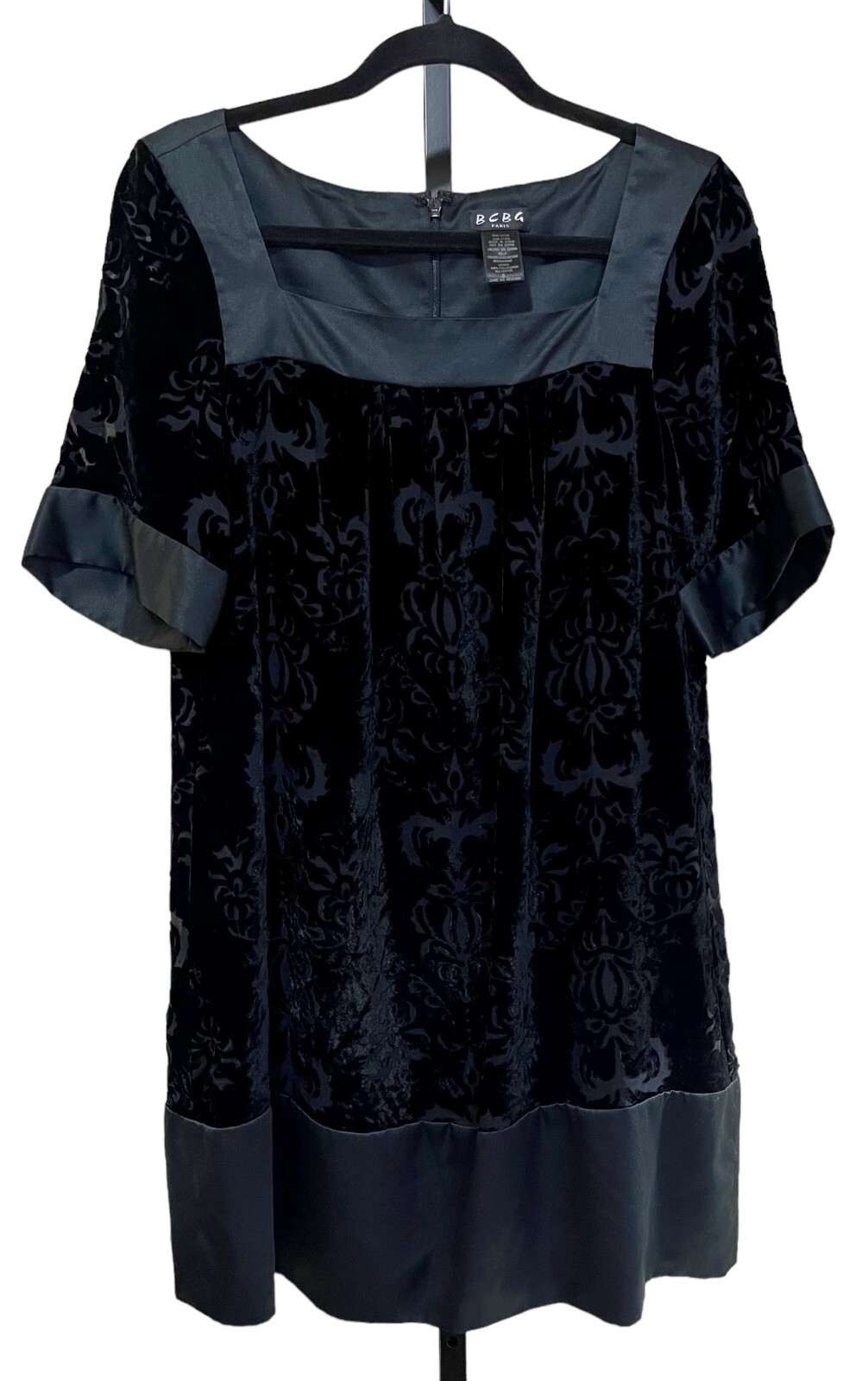 Vintage 1990’s BCBG Black Velvet and Silk short dress with full slip sz 8 NWOT