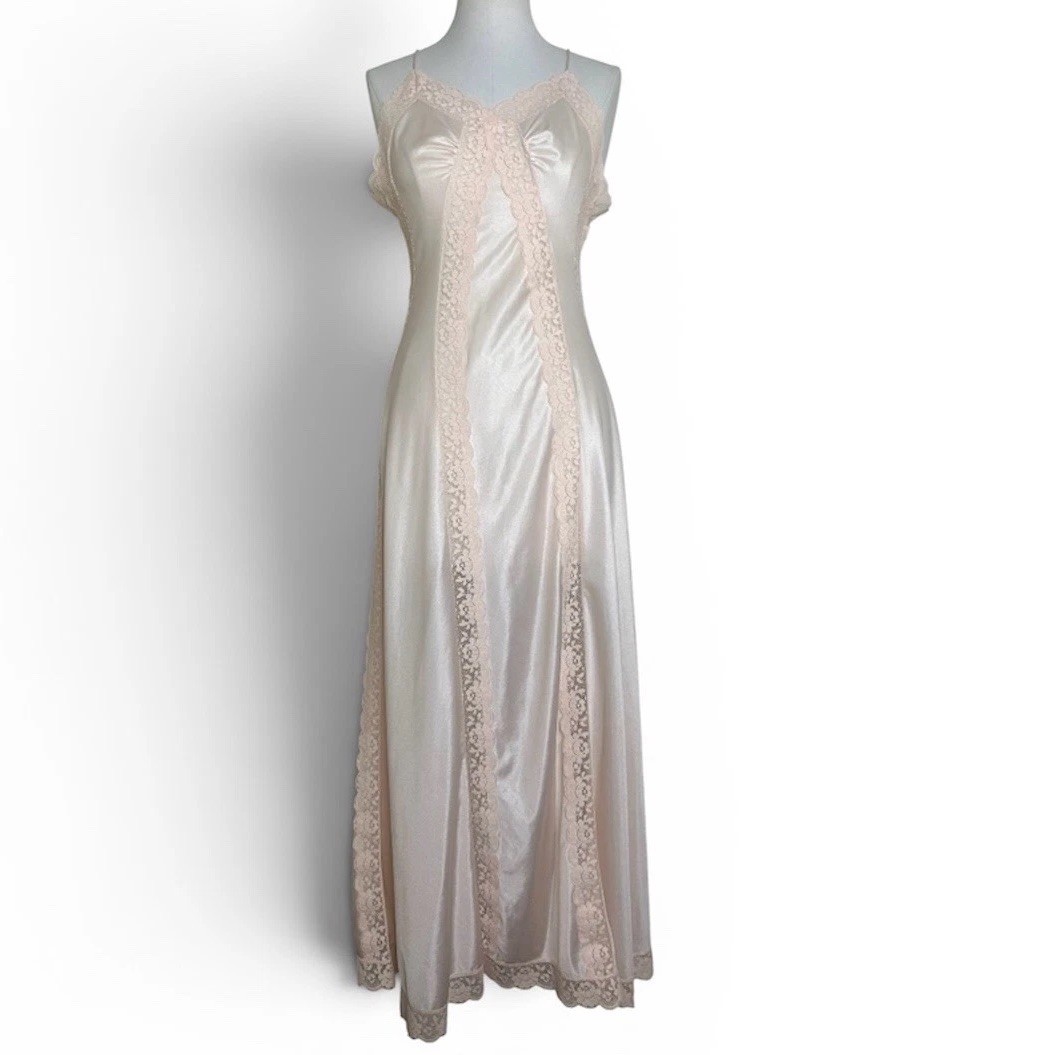 Vintage 70s Peach Pink Nightgown Lingerie Sleep Dress Womens Small Nylon Maxi