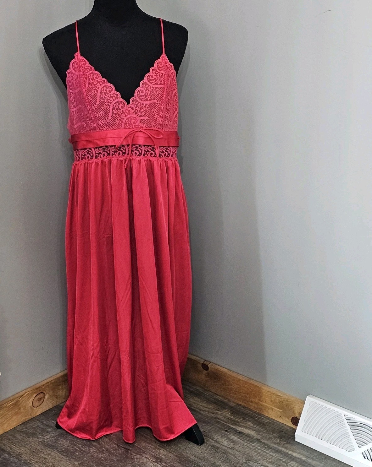 Vintage Gilead Red Nightgown Womens L USA Nylon Lace Sexy Long Valentines Day