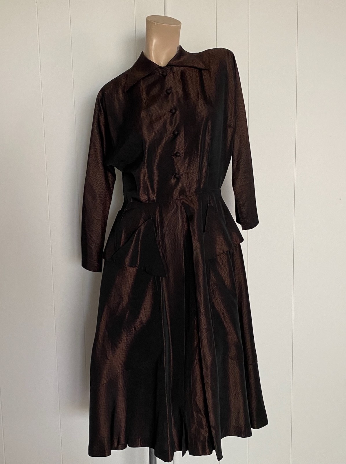 Vintage 1950s Brown Silk Cocktail Dress Sz M W 28.5