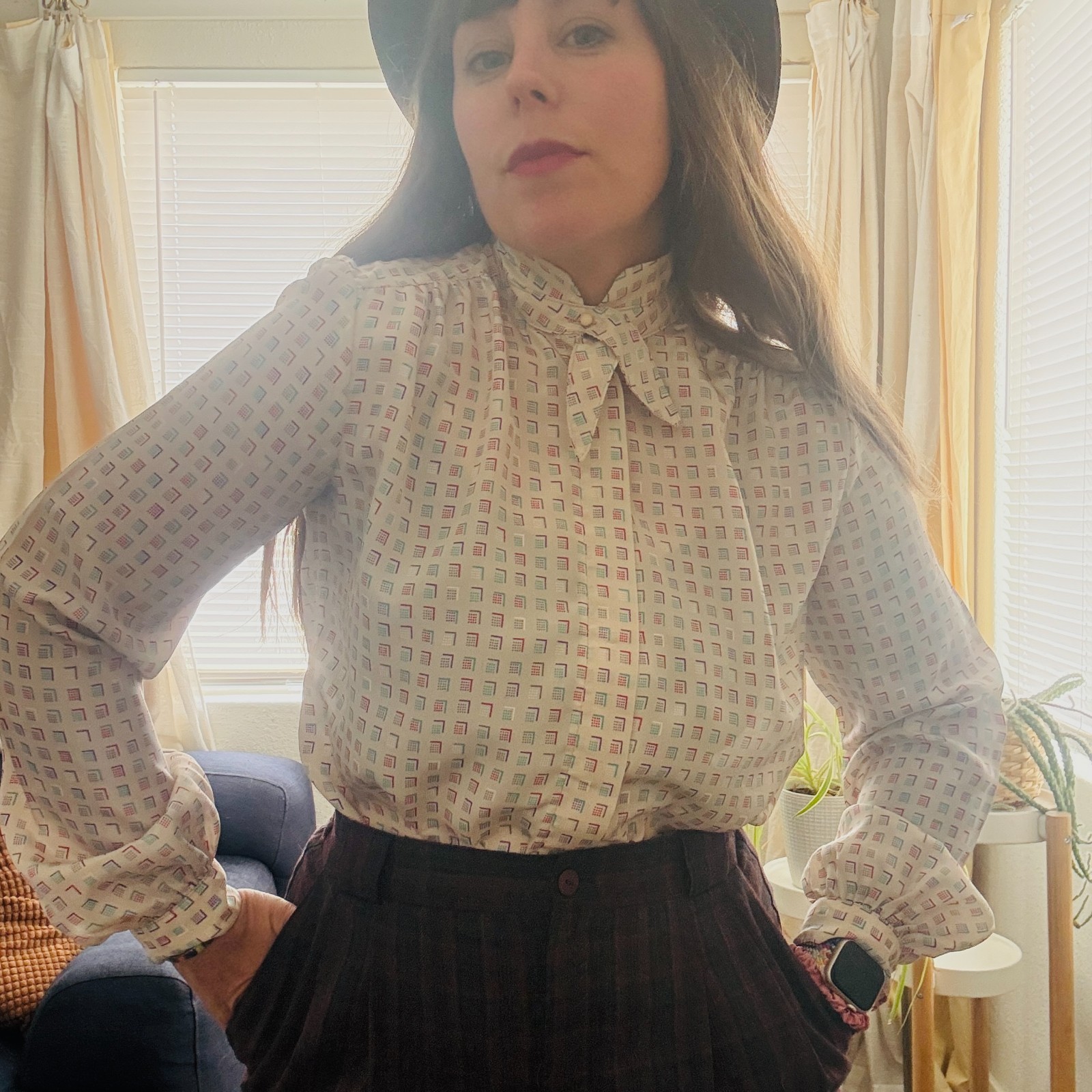 PRICE FIRM Vintage Secretary Blouse 80s Alexandria Square Printed Bow | Size S/M