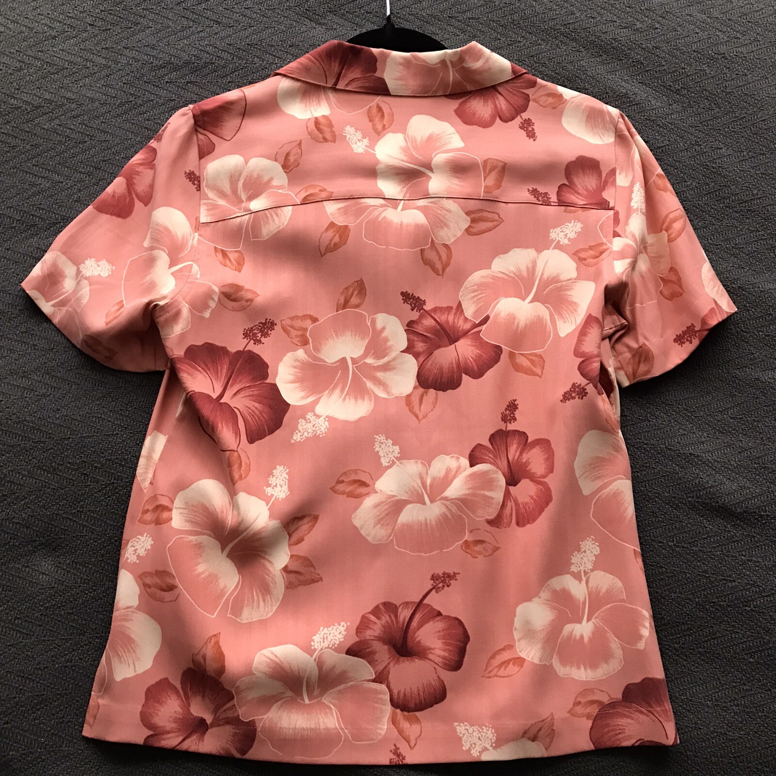 Vintage Tommy Bahama 100% Silk Pink Hibiscus Floral Tropical Blouse Small