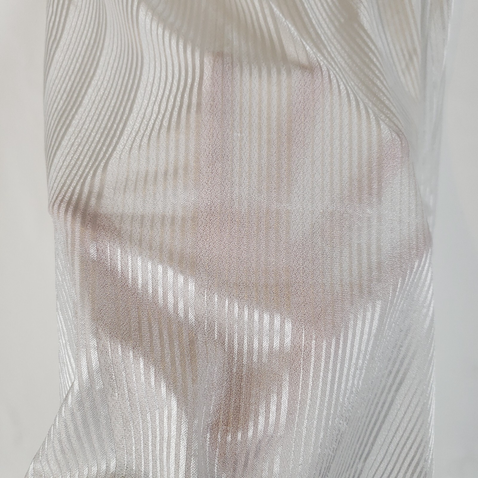 Sliperfection Half Slip Womens Medium White Shiny Lace Trim Stripe Semi Sheer