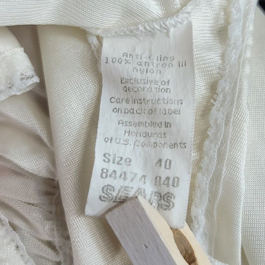 Sears Cami Top Slip Ivory Cream Size 40 V Neck Antron III Nylon Vintage READ