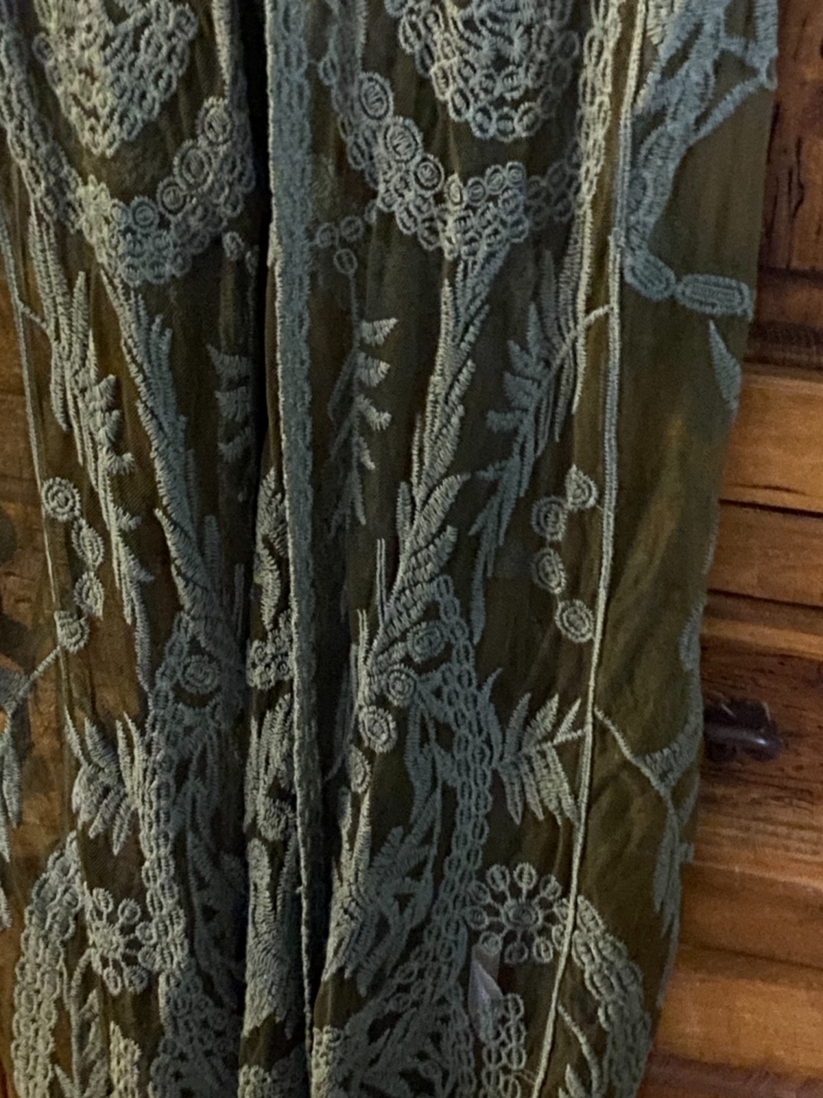 Dizzy Lizzy lace duster kimono, ivory to khaki green w Laguna brooch closure -M