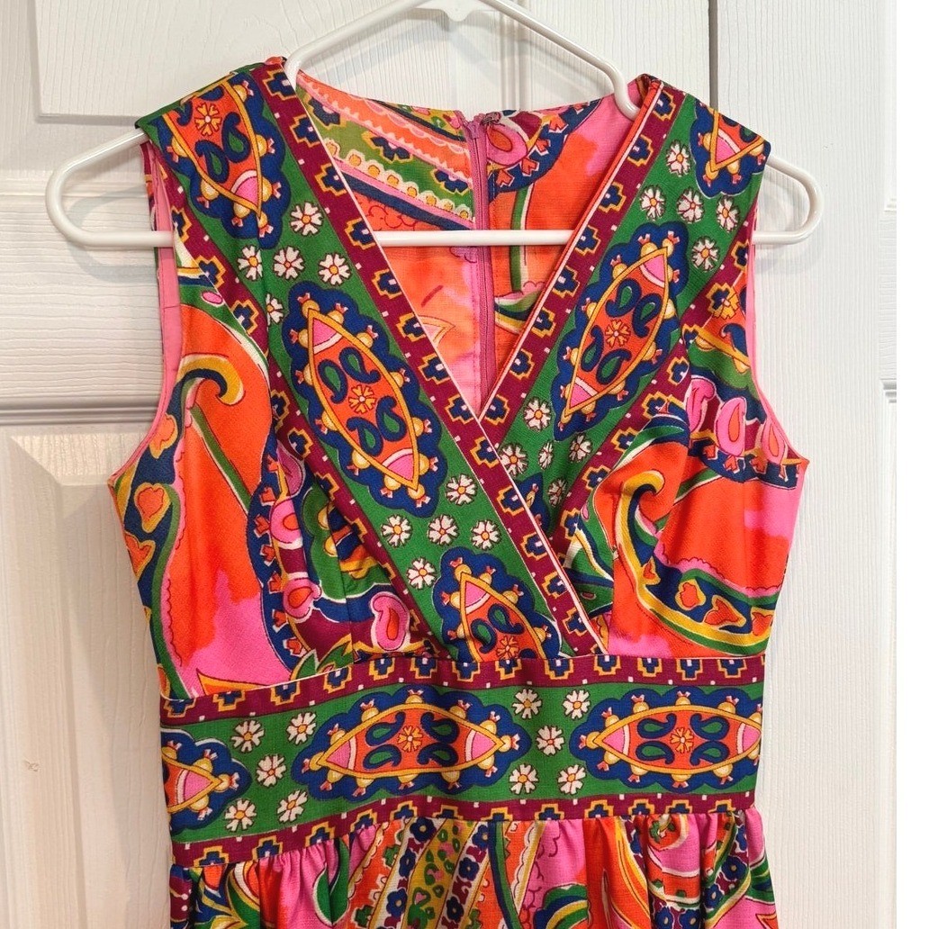 Vintage Handmade Vibrant Sleeveless Paisley Maxi Dress SMALL Mod Hippie 70s