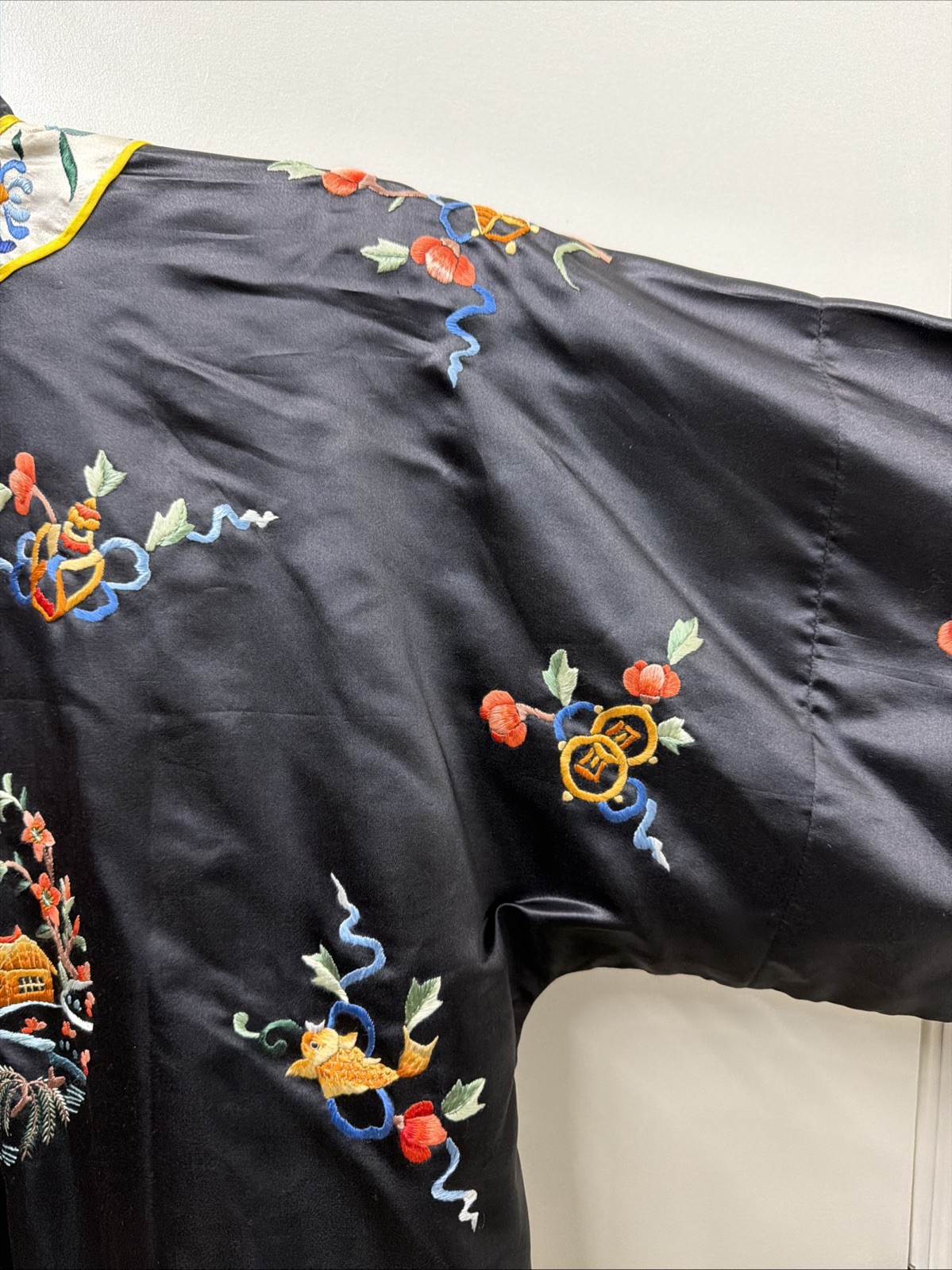 Vintage Esme Chinese Silk Blend Embroidered Jacket Robe Pajama Top Black Size M