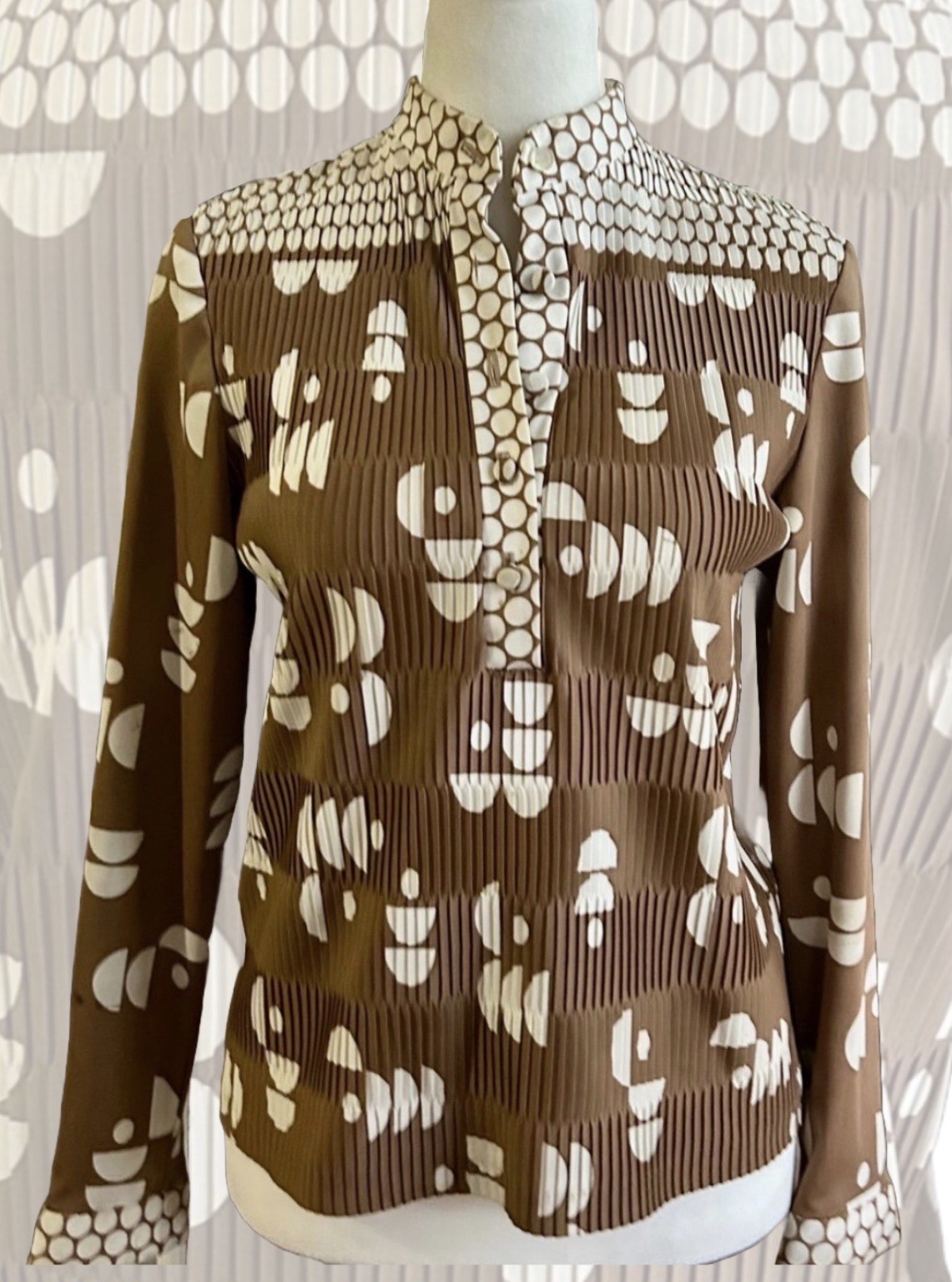 Vintage – Hal Ferman 1970s Brown & White Geometric Print Pleaded Blouse – S