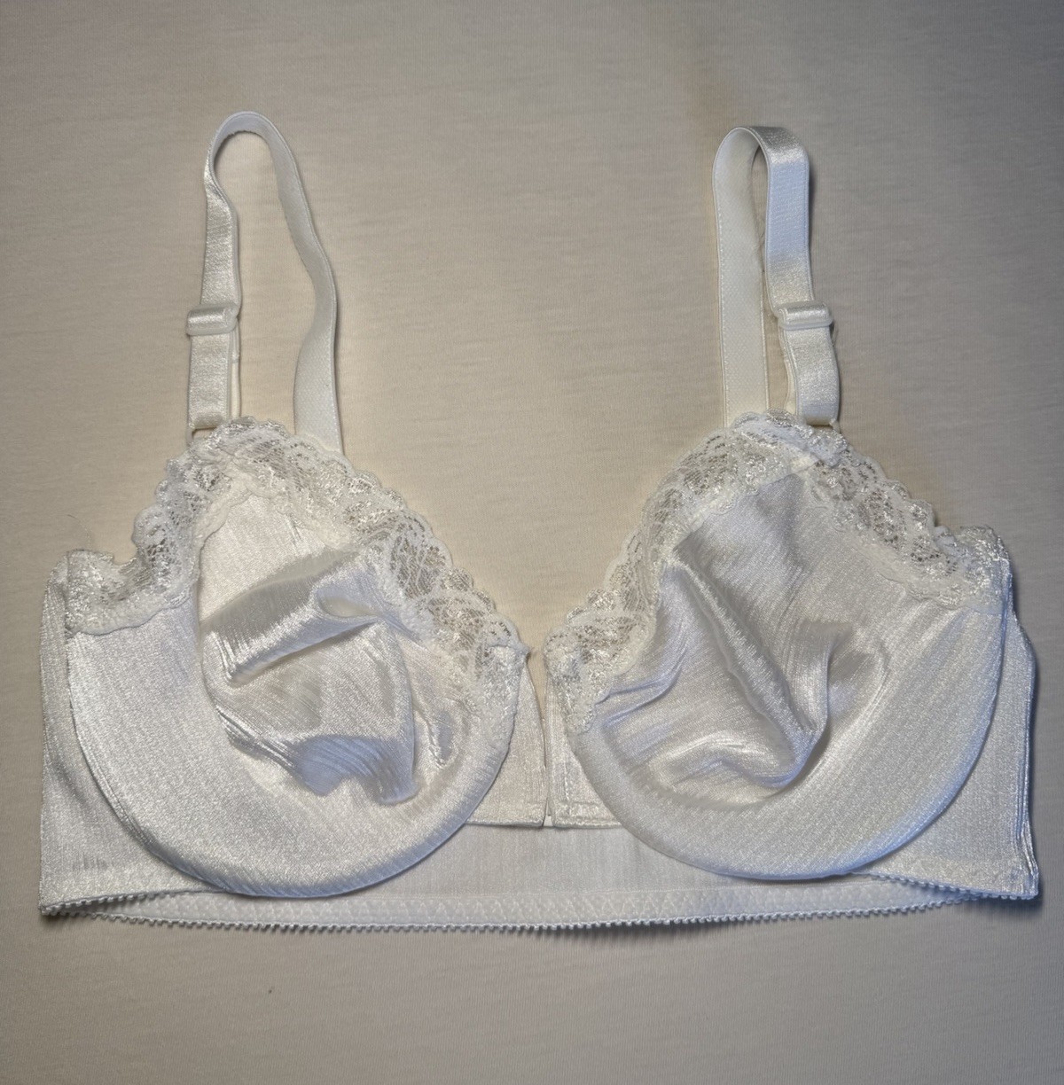 WARNER’S Shine-On White Satin Underwire Front Close Bra 38C VINTAGE #1021