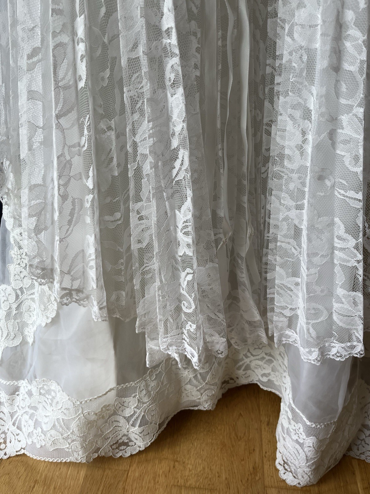 Vtg Victorian Prairie Cottage Lace pleated Wedding Dress 70s 80s Romantic 2?