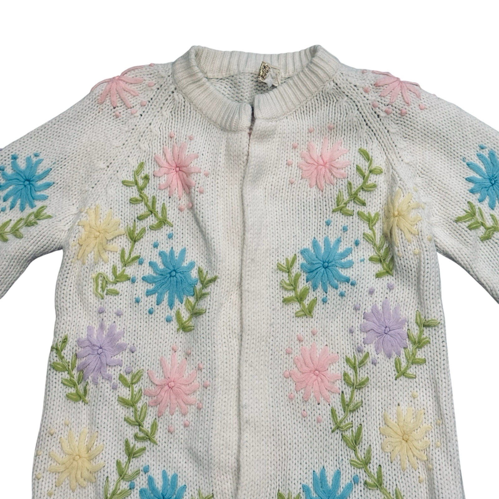 Vintage 60s White Knit Embroidered Floral Cardigan Sweater size S/M