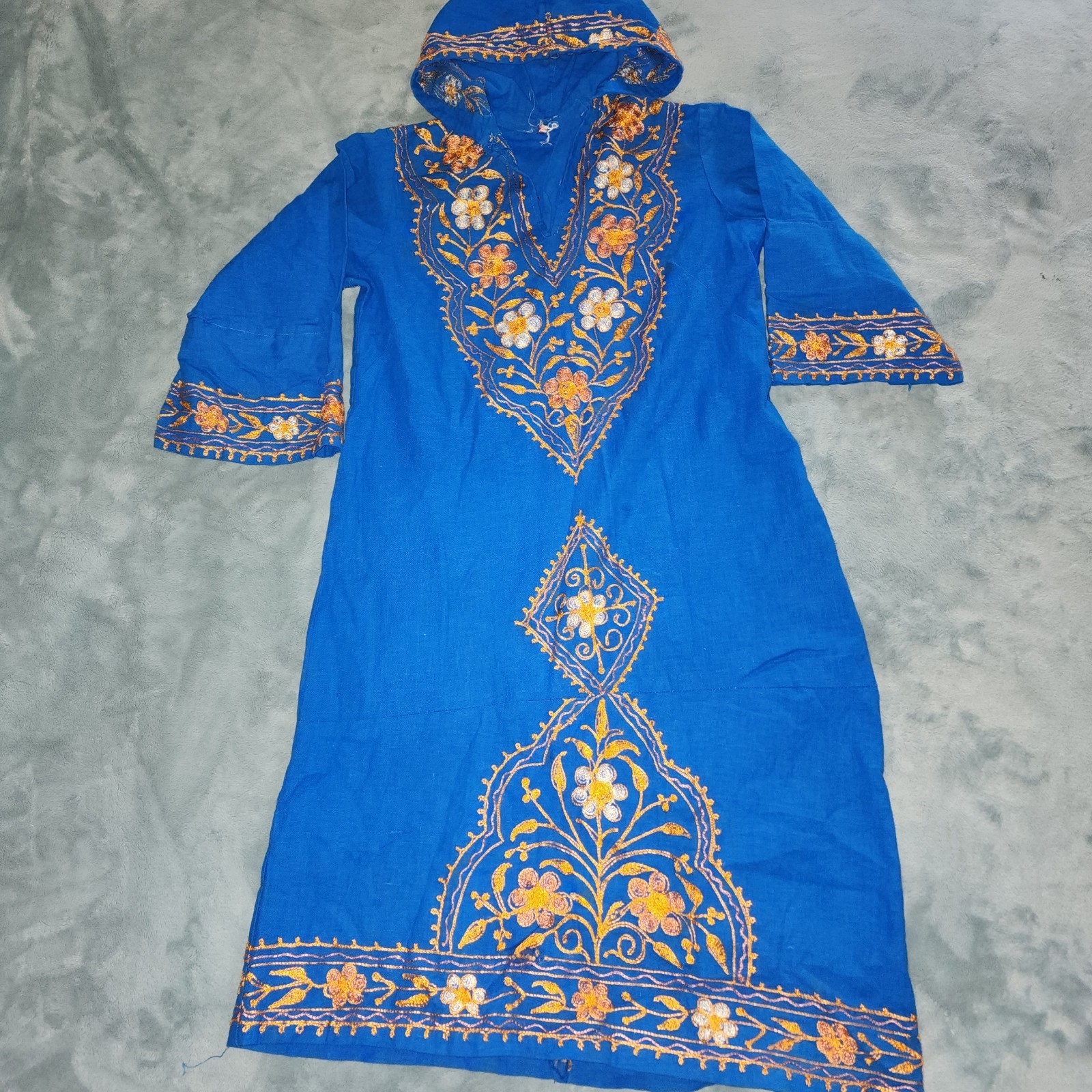 Vintage Kashmiri Pheran Gold White Aari Hooded M Dress Embroidered Boho Hippie
