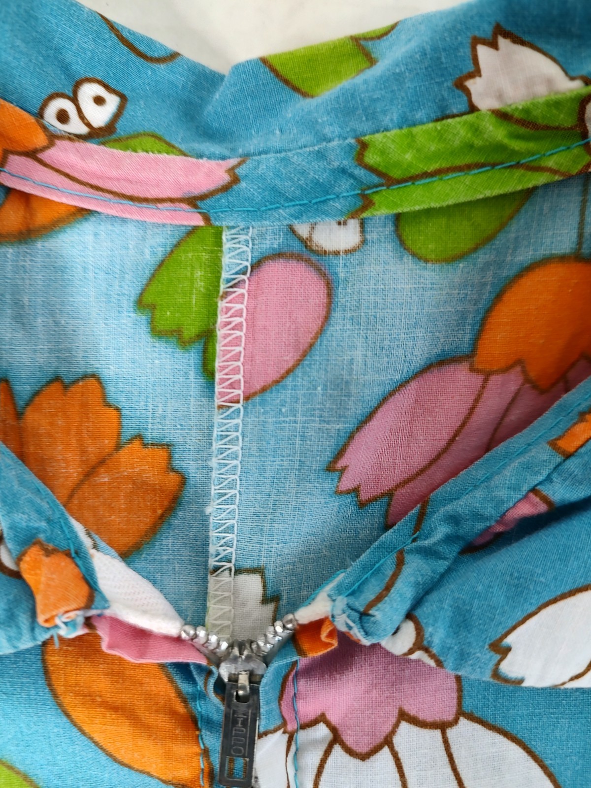 Vintage 60s/70s Handmade? Short Romper Womens Sz Med Zip Front Mod Floral Print