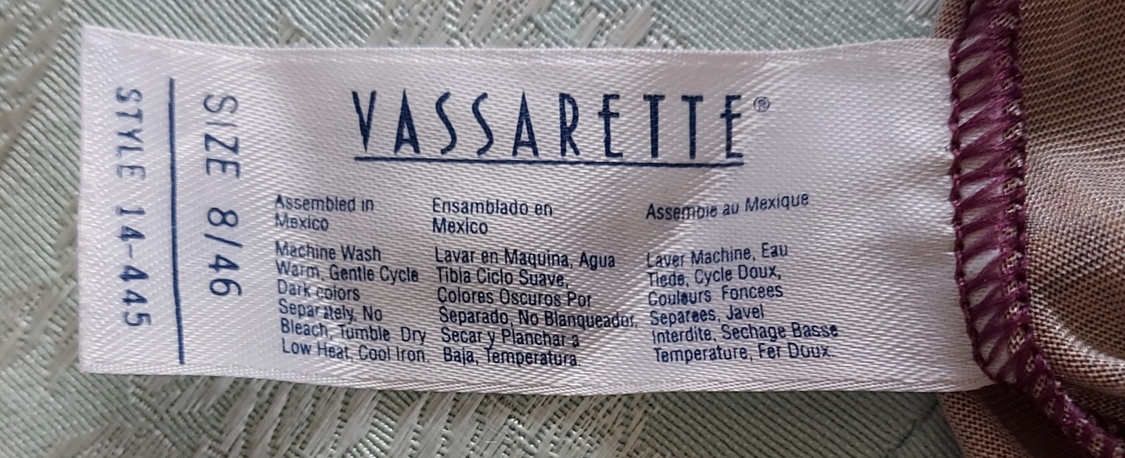 Vassarette Second Skin Hi Cut Brief Panties Size 8 Paisley nwot