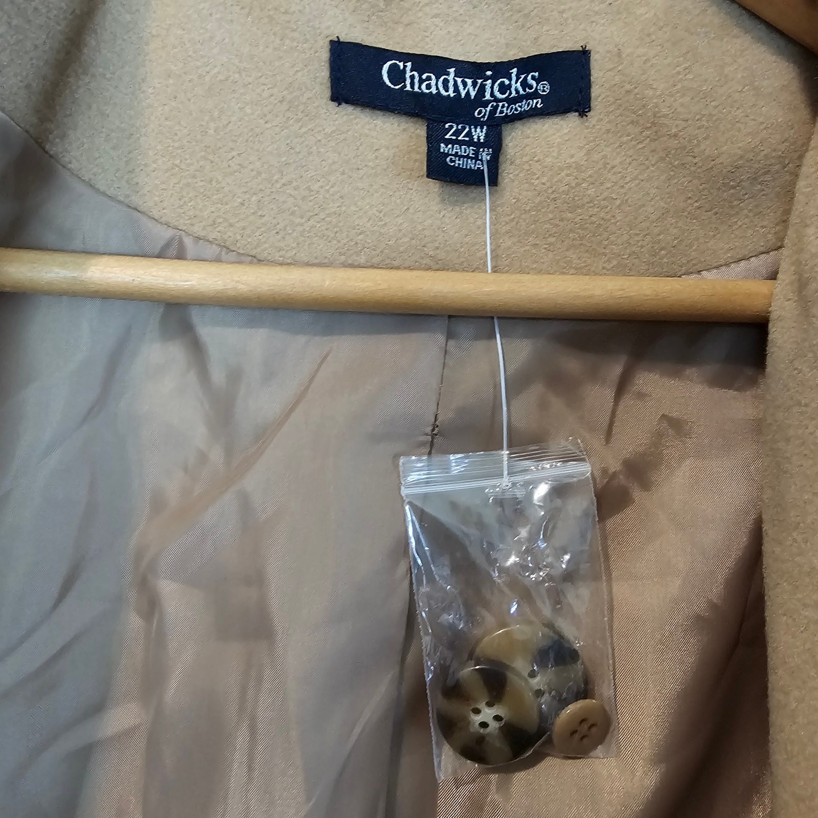Chadwicks Wool Coat Womens Size 22W Preppy Mod Lined Pleated Academia Neutral