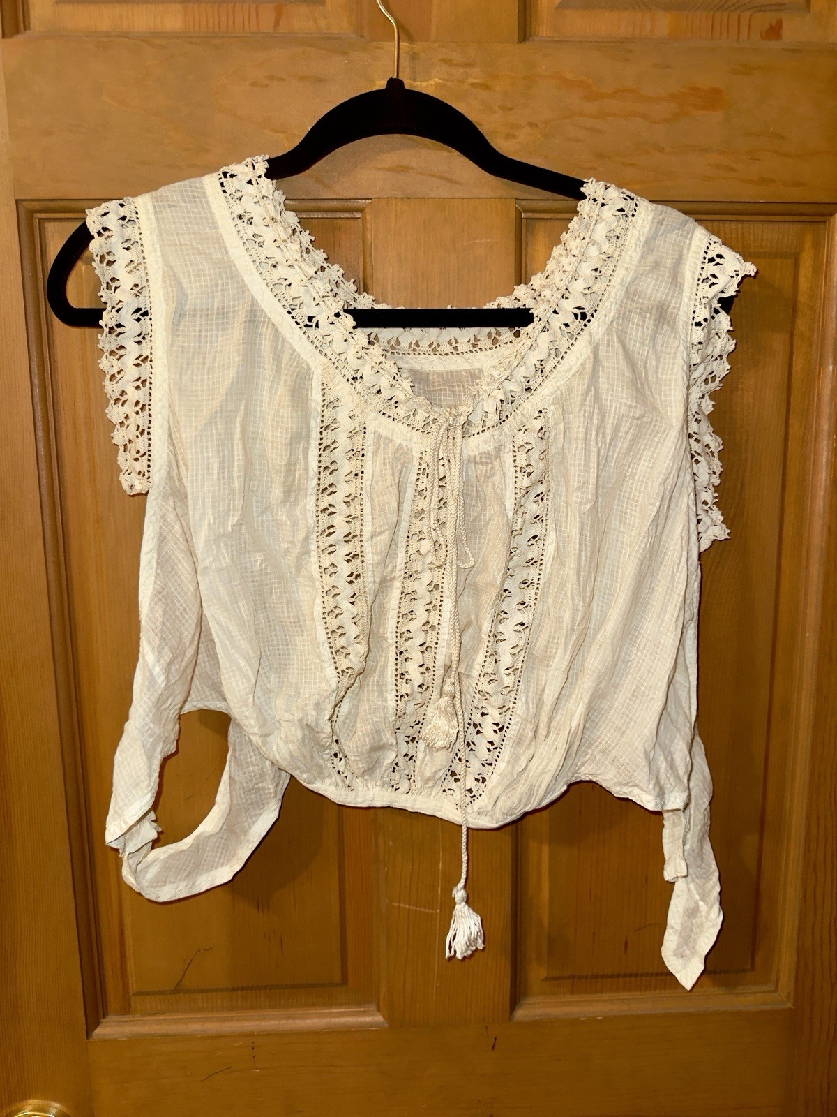 Vintage Boho Cotton Crop Top Ivory W/cool Accents 70’s – Medium/Small