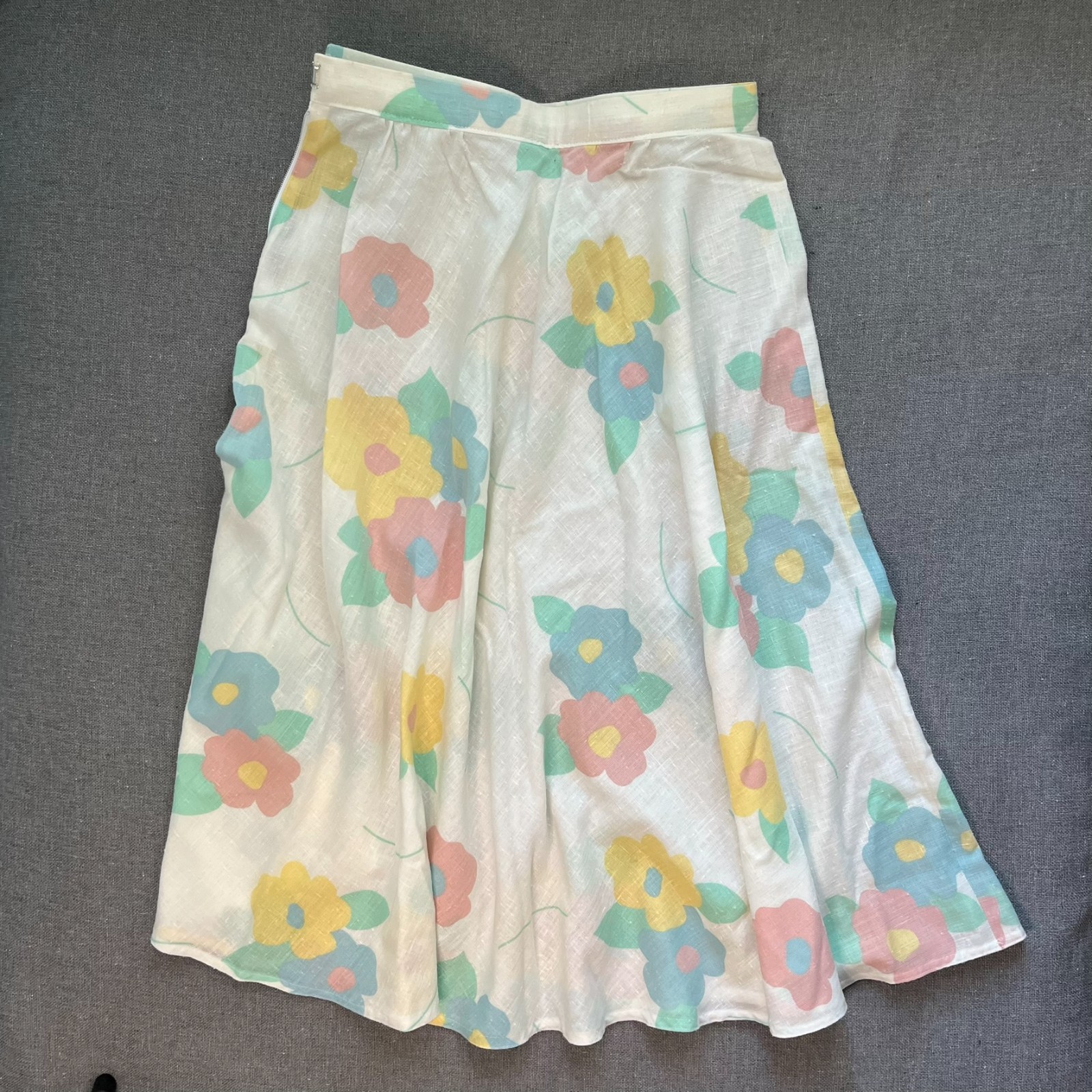 80s Vintage Embroidered Sweater and Hand Made Skirt Set Floral Wm PS Ivory
