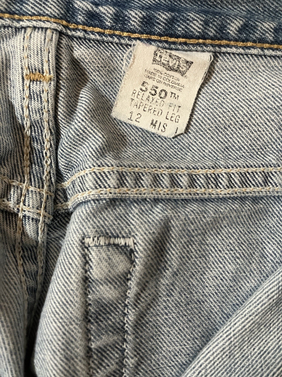 Levi Strauss 550 Jeans Size 12 MIS Relaxed Fit Tapered Leg Light Wash Denim