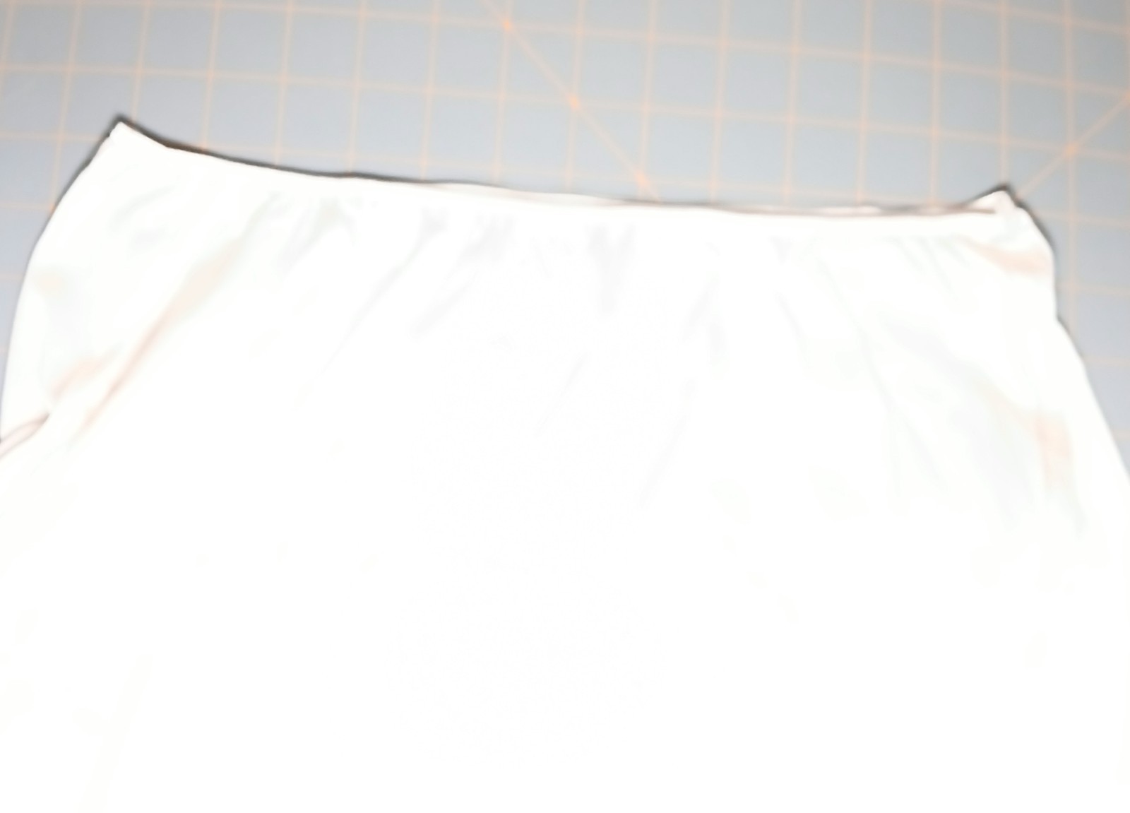 Sears The Doesn’t Slip Half Slip Size Large Waist 30-32 Average Length
