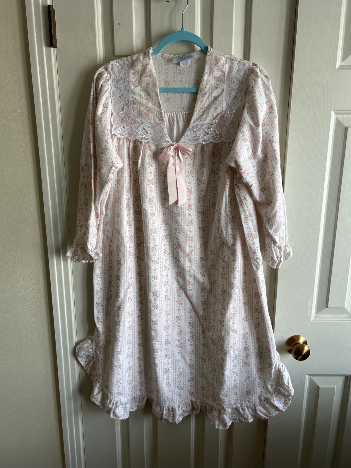 Vintage Stardust Cotton Flannel Floral Nightgown Lightweight Cottagecore Size S