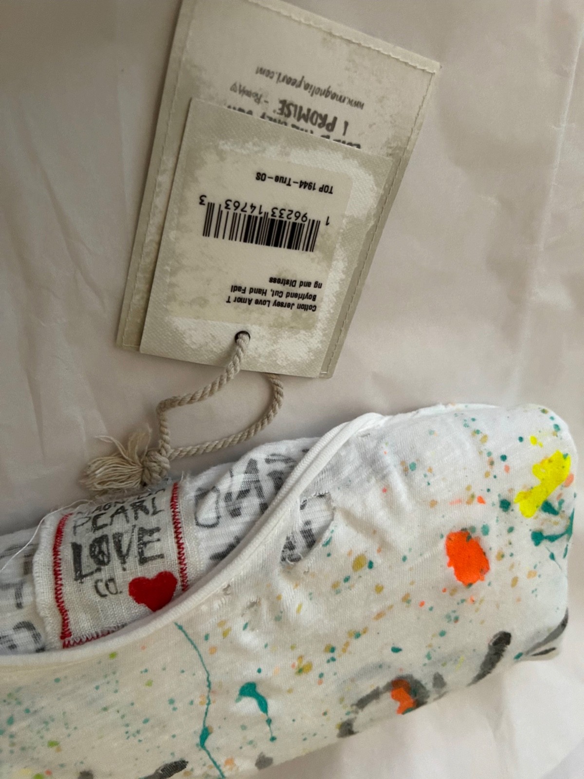 Magnolia Pearl NWT & Distress Tiny Flaw Love Amor Color Splash Tee in True