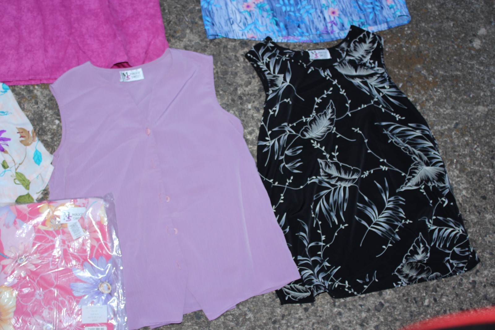(8) Vintage 90s Granny SHIRTS Maggie Sweet Size M/L Variety Colorful Summer NICE