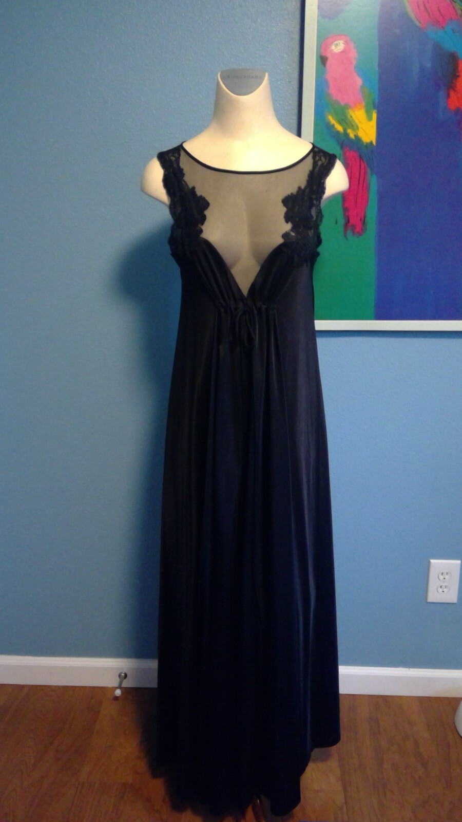 Beautiful Vintage Old Style Hollywood Black Long Night Gown by Snowdon “L”