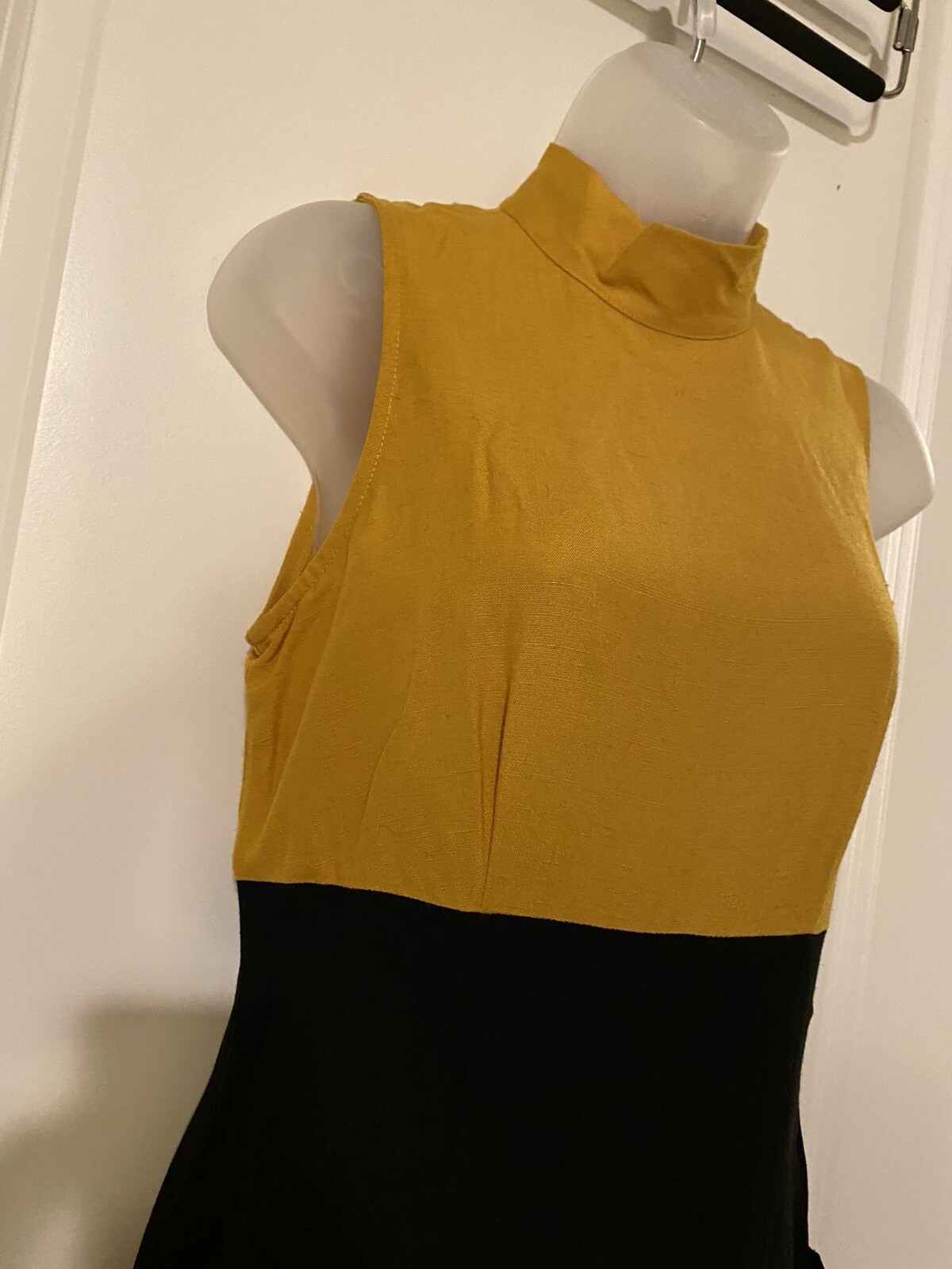 87-94 Vintage Rayon Linen Blend Colorblock Dress Made By Componix in the USA Sz4