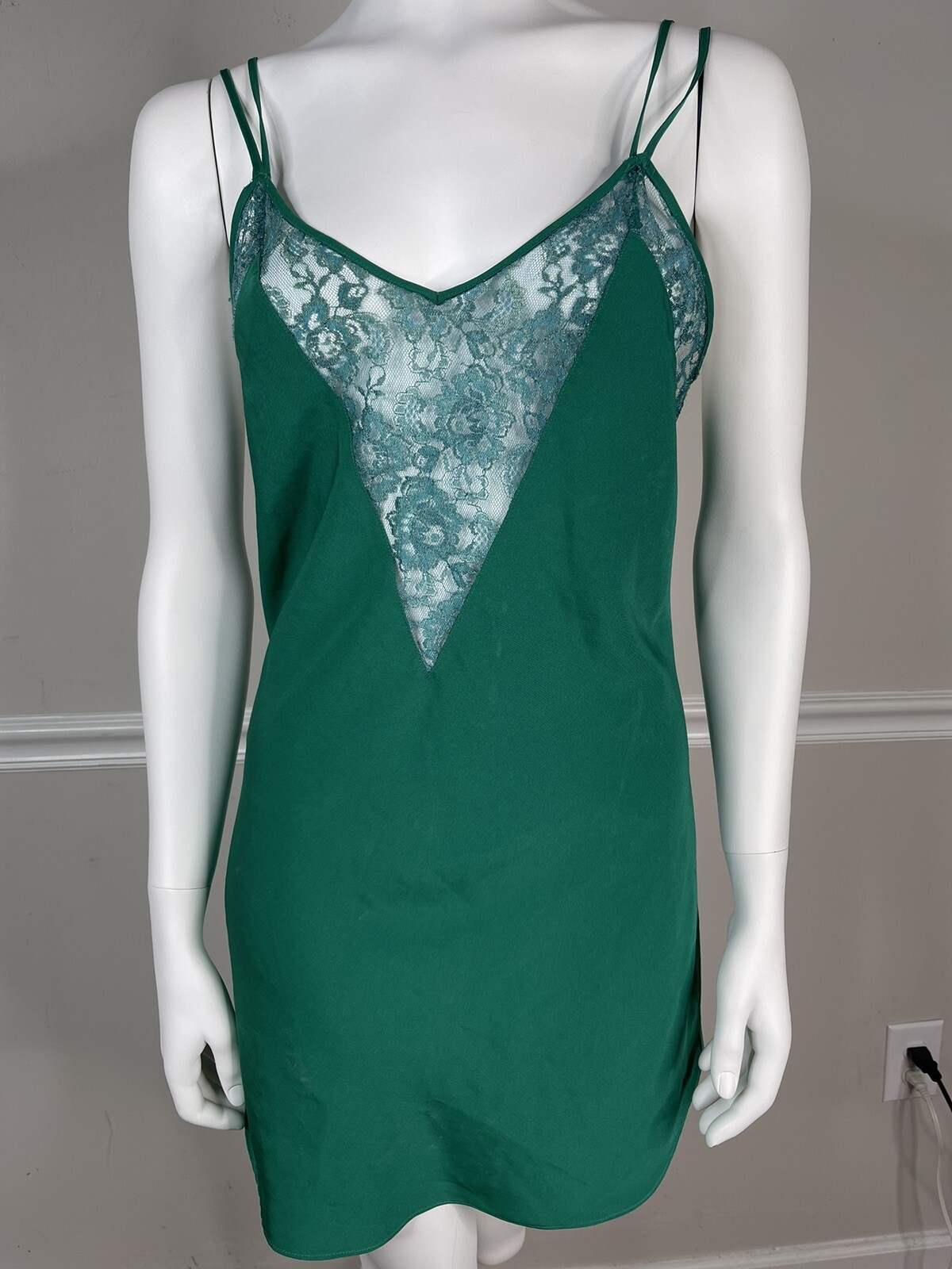 VTG Women’s small Petite Gold Label Victoria Secret Green lace chemise sexy 34”