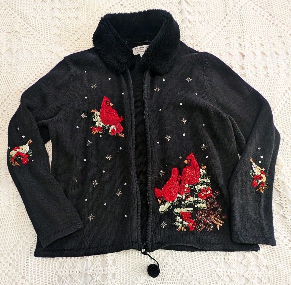 Vintage Christmas Sweater Cardinals Sz L Sequins Tiara International