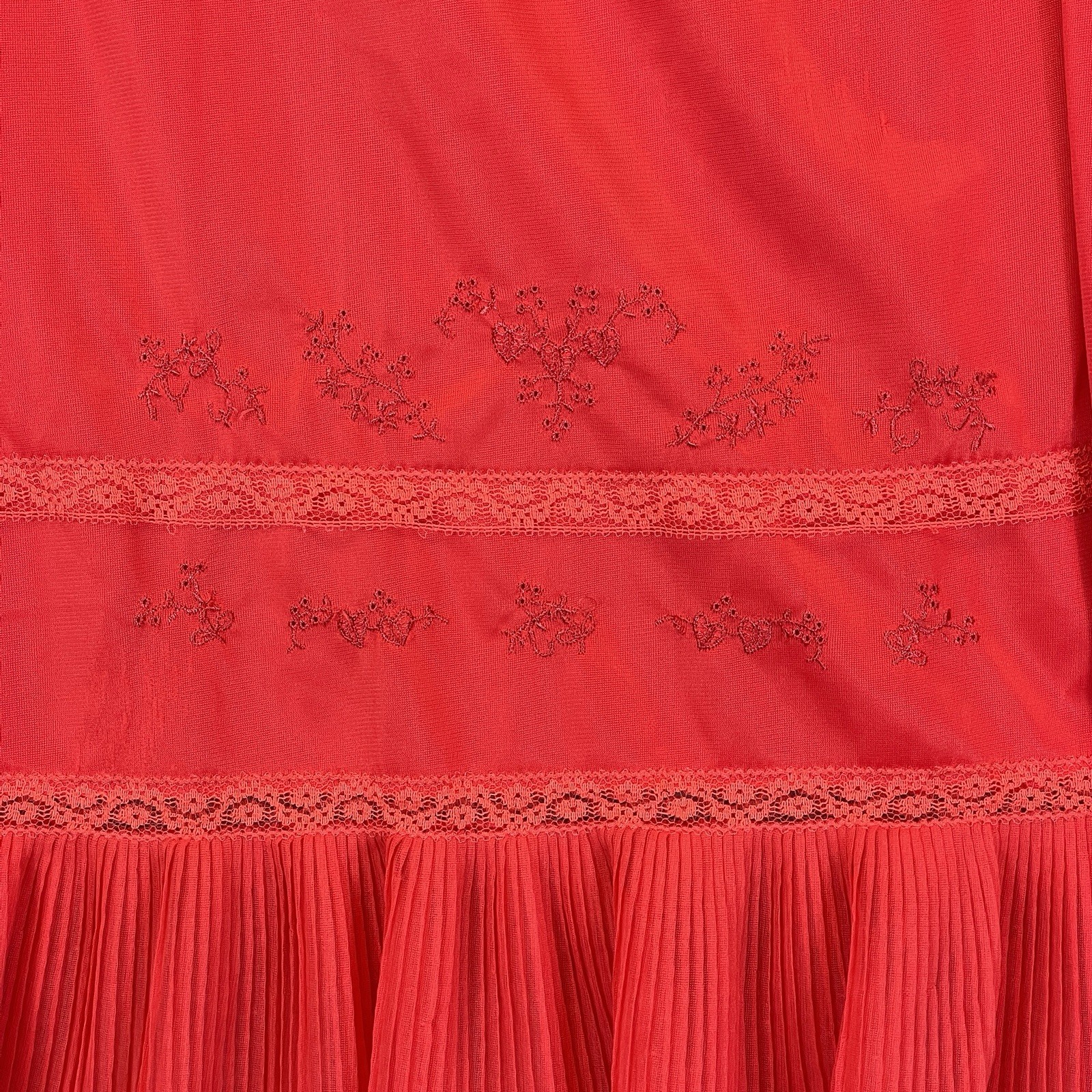 Vintage Nan Flower Originals Red Embroidered Pleated Half Slip Skirt Size Small
