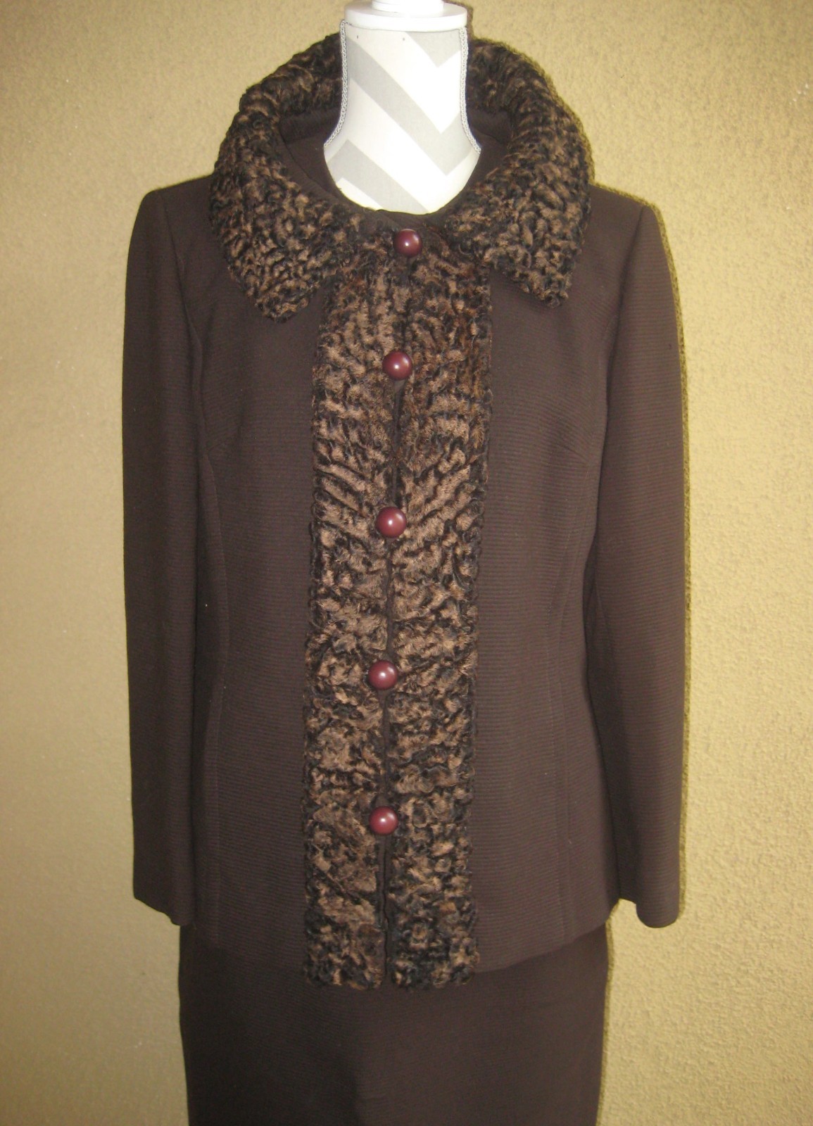 Vintage 70s Carlisle Couture brown wool Persian lamb trim 2 pc lined skirt suit