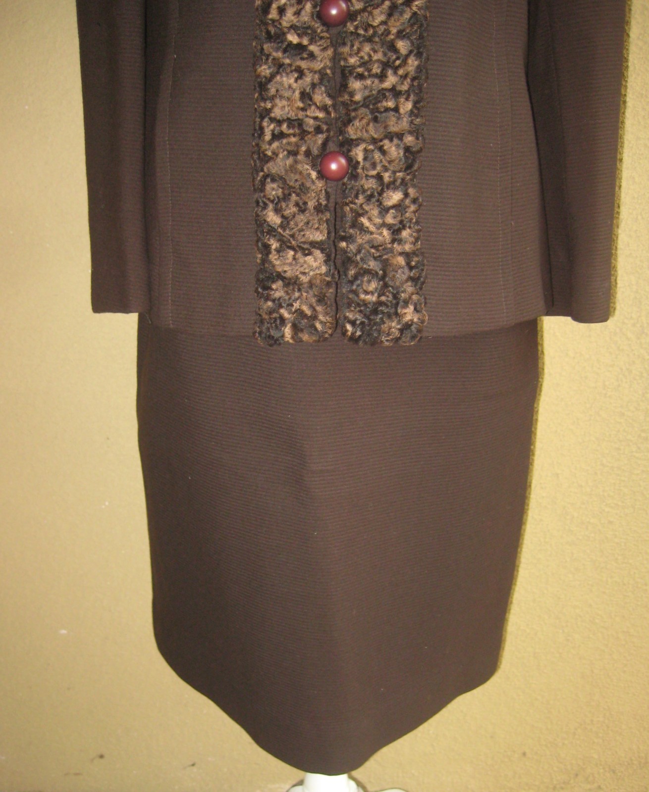Vintage 70s Carlisle Couture brown wool Persian lamb trim 2 pc lined skirt suit