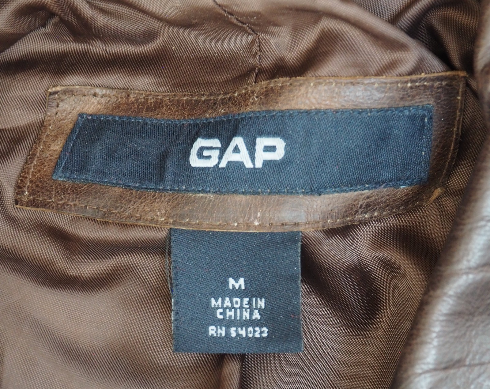 Vintage Early 2000s GAP Womens Medium LEATHER JACKET – Trucker/Biker Style -Y2K