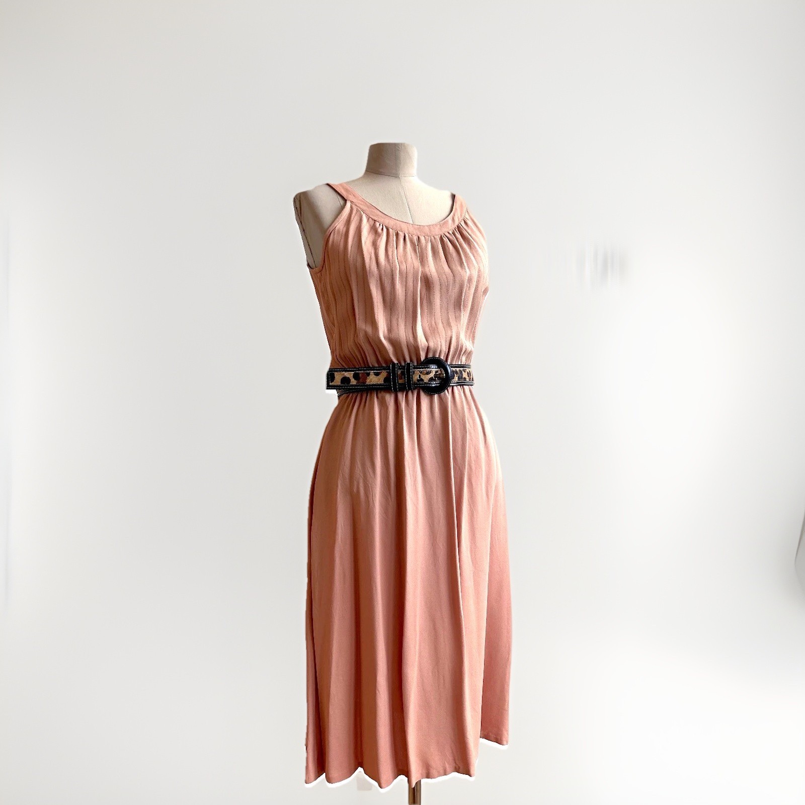Vintage 1960s Nude Matte Crepe Dress sz S 4 6 Summer Maisel Chic Elastic Waist
