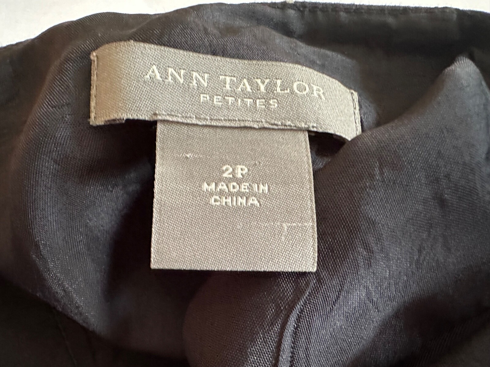 Ann Taylor Black Skirt with Metallic Embroidery Size Petite 2 VINTAGE 1990s Y2K