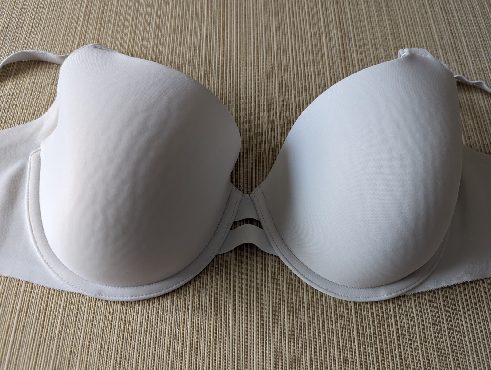 Lovely Warner’s 3561W Extra Coverage Sides Full Cup Underwire White Bra 38 B