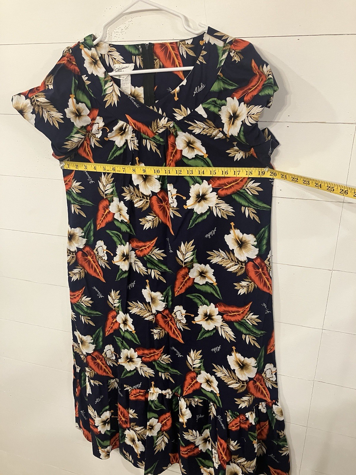 Vintage 70’s Shannon Marie Blue Floral Women’s Hawaiin Mu’mu Dress XL Talon Zip