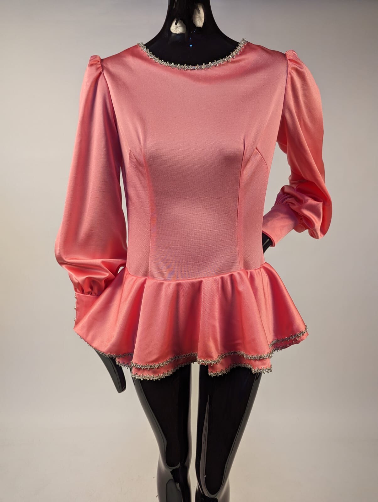 VINTAGE 1970’S BUBBLEGUM PINK SKATING DRESS W SILVER TRIMMED SKIRT