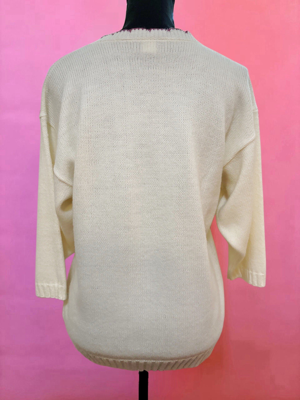 Vintage 1970s Nan Dorsey Cream Acrylic Knit Sweater Flower Embroidery – Medium