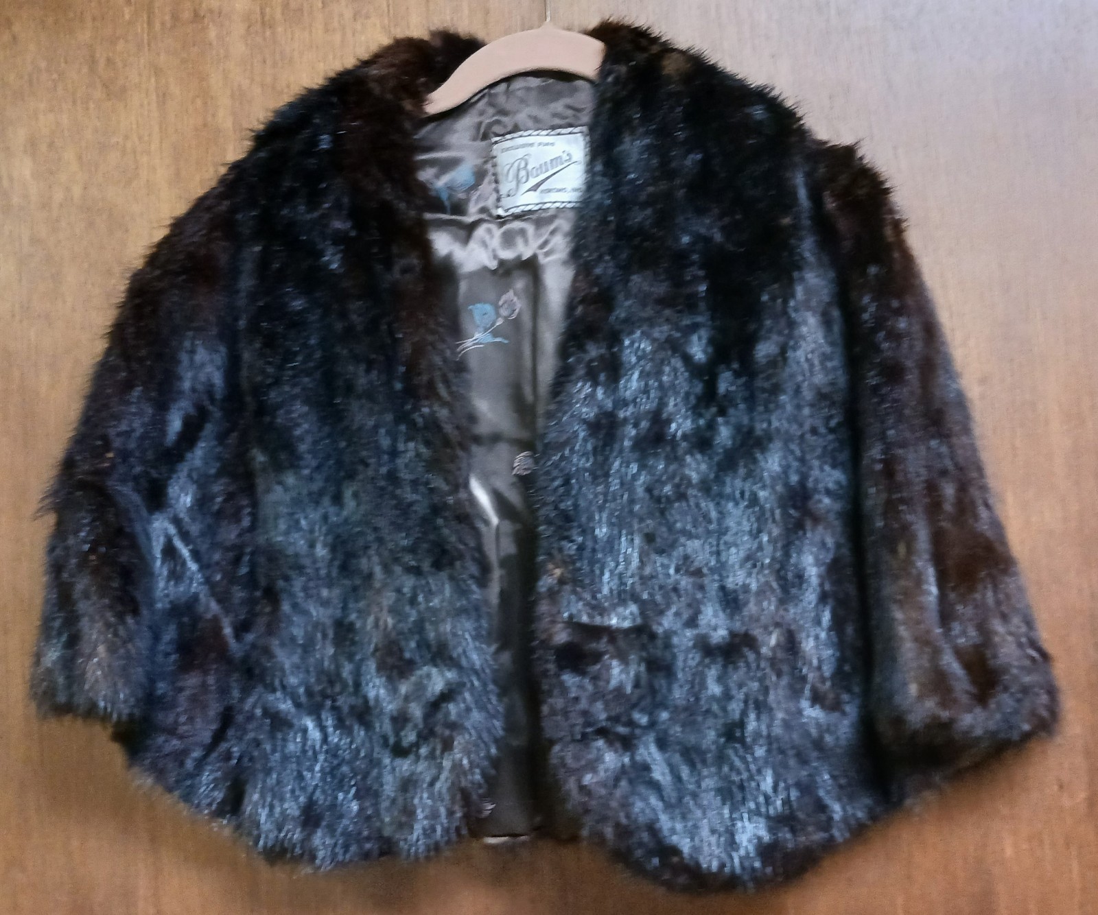 Vintage Baum’s Fur Cape Shawl Wrap Capelet