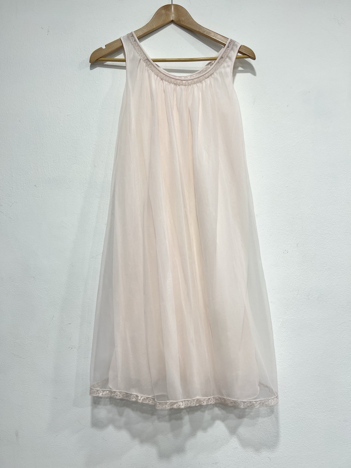 Vintage 60s early 70s Aristocraft by Superior Babydoll Lingerie Nightgown