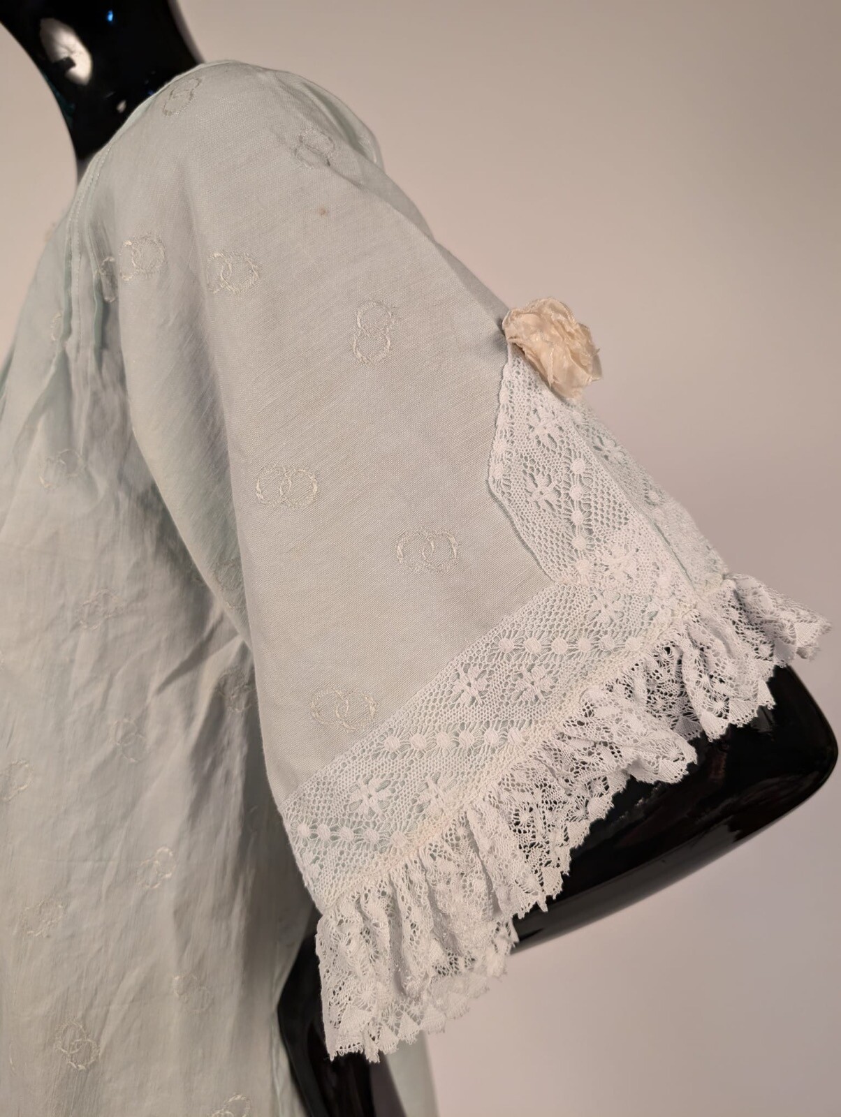 WEDDING RING PATTERN VICTORIAN JACKET W LACE FR TROUSSEAU