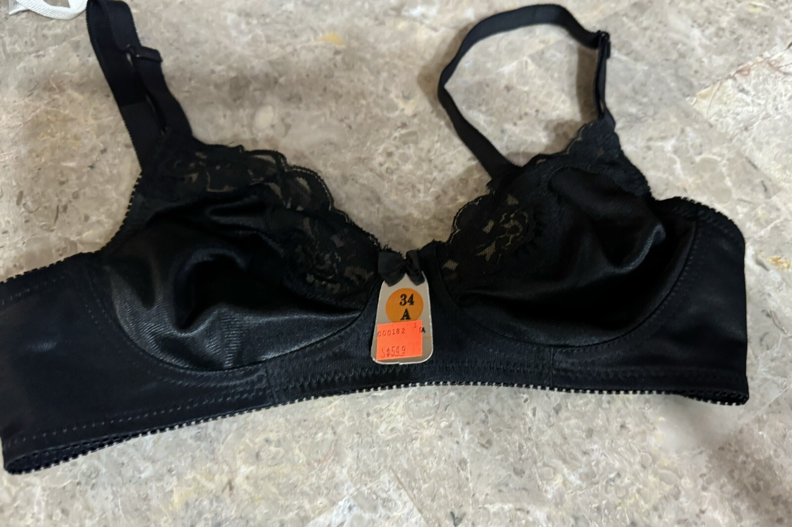 VINTAGE Q T BLACK BRA! 34 A. . NOS.