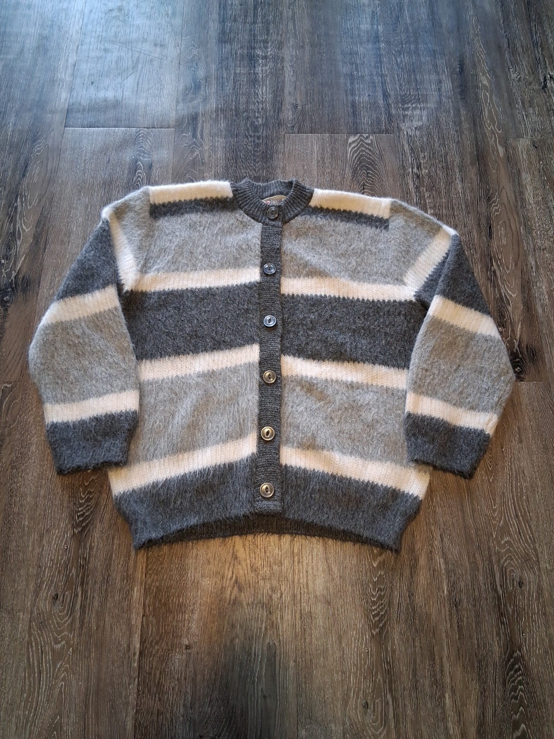 True Vintage 1960 A Devon Orginal Virgin Orlon Acrylic Carridgan Sweater Size S
