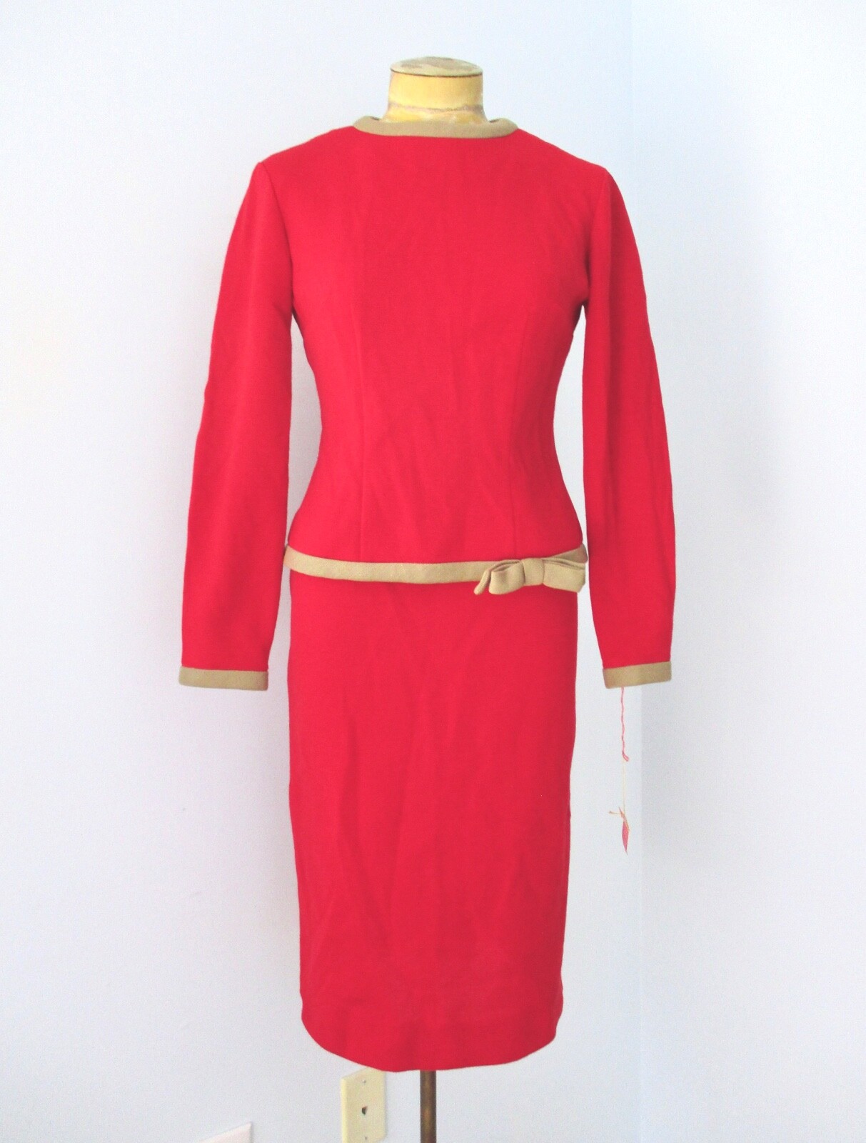 NOS vtg 60s Carlette red 2-pc wiggle dress cropped top suit beige bow 7 – 9