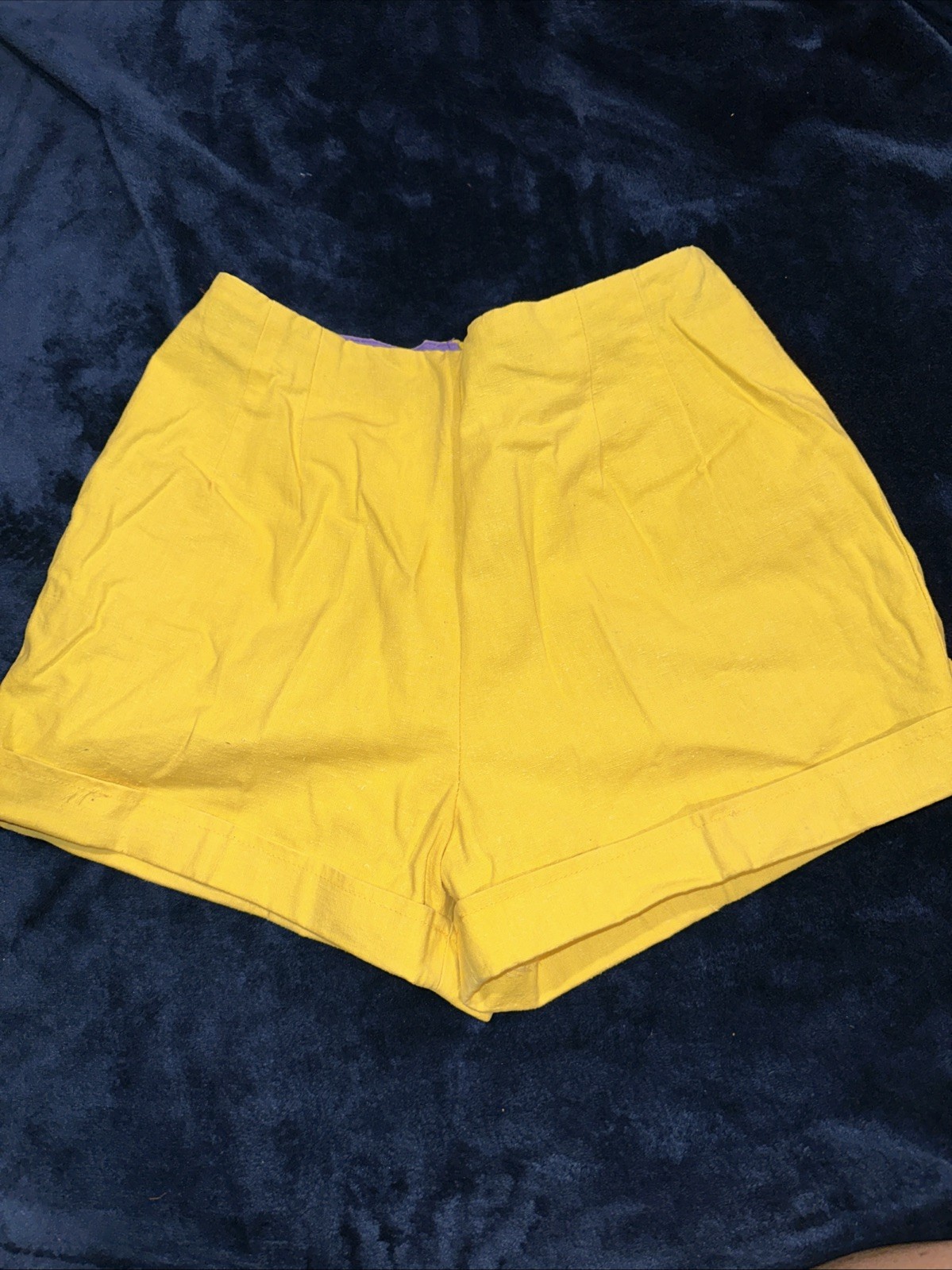 Vintage Junior House Yellow Pleated Linen Shorts, 25 1/2” Waist, 2 1/2” Inseam
